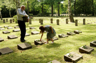 Gedenksteine auf dem Nordfriedhof